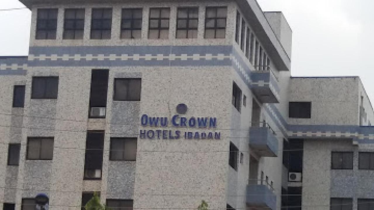 Room In Lodge - Owu Crown Hotel, Ibadan Exterior foto