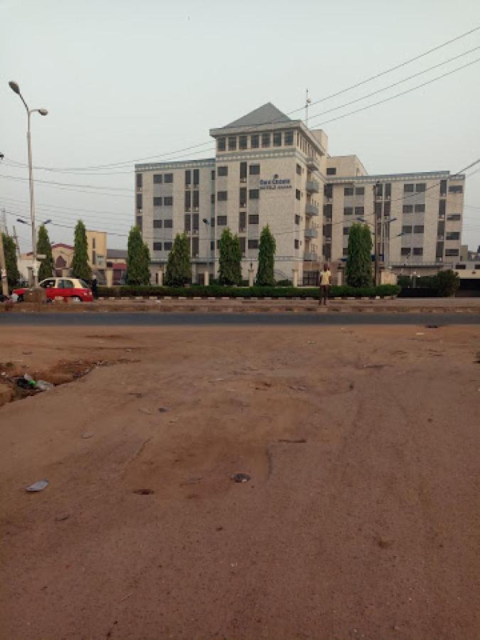Room In Lodge - Owu Crown Hotel, Ibadan Exterior foto